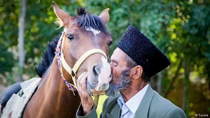 قلی وحیدی - ترکمن و عشق به اسب